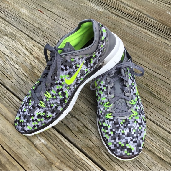 Nike Shoes - NIKE FREE